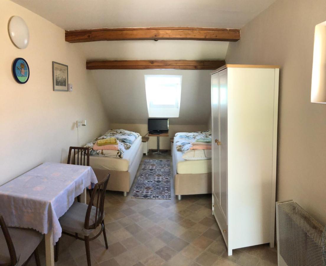 Ubytování u Jeřábků Mikulov Exterior foto